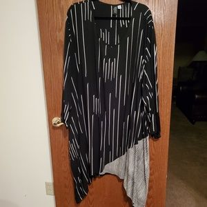 Black and white tunic with asymmetric hem